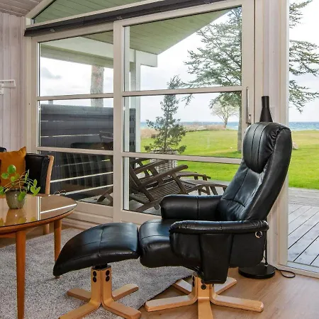 6 Person Holiday In
