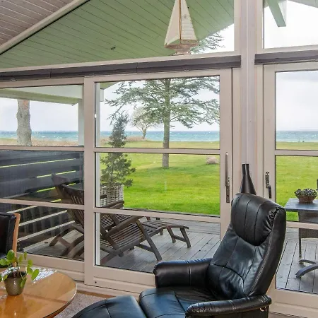 6 Person Holiday In